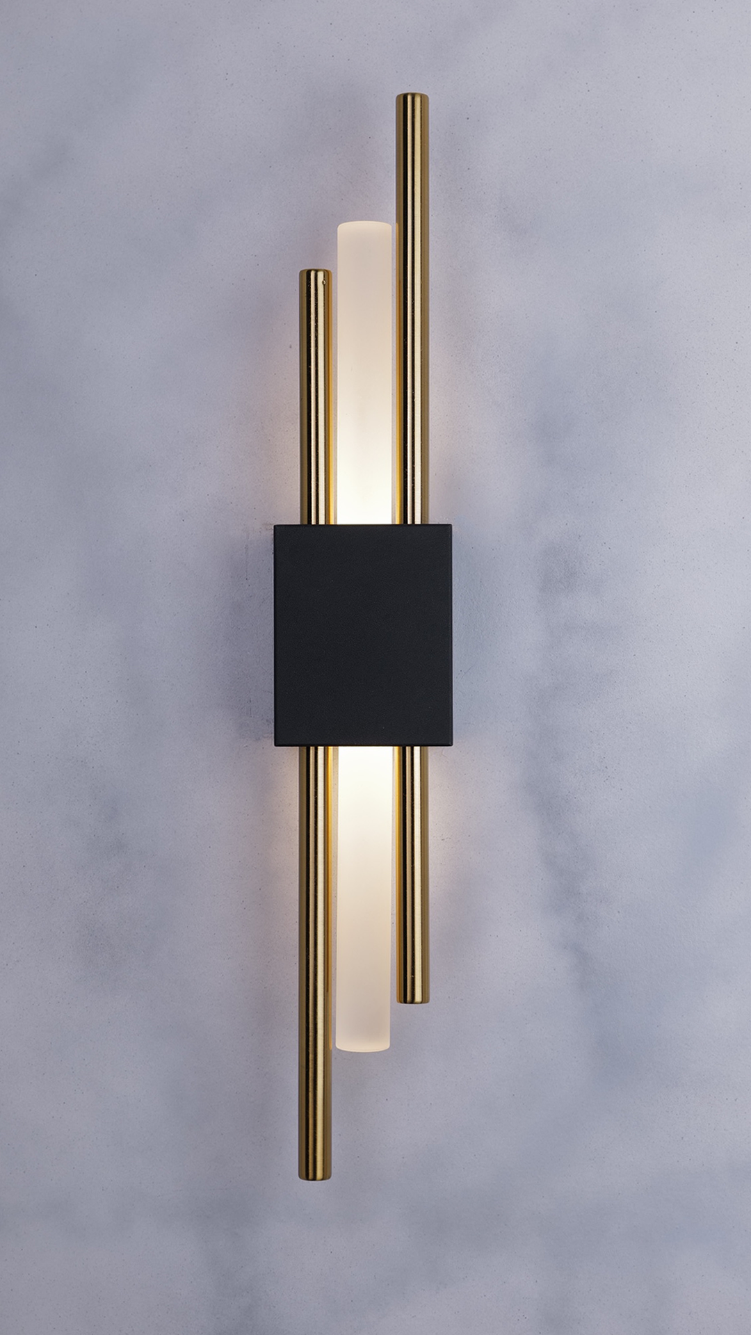 Glitch Wall Light • Black and Gold • Rechargeable Battery • 2-Pack