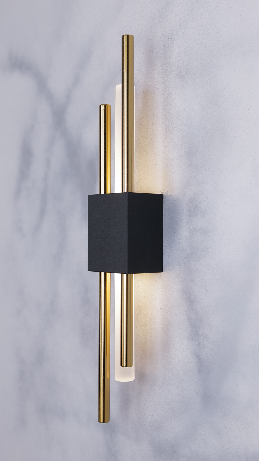 Glitch Wall Light • Black and Gold • Rechargeable Battery • 2-Pack